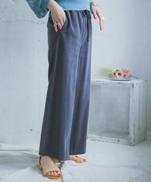 ITEMS URBANRESEARCH（アイテムズ アーバンリサーチ）の「ルーズワイドパンツ（その他パンツ・レディース・カーキ/ベージュ/チャコールグレー・FREE）」の13枚目の写真