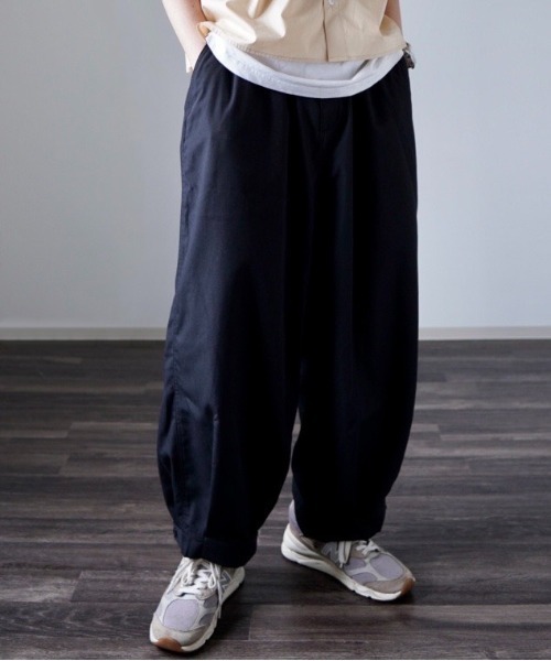y/m by れぽすけ（イムバイレポスケ）の「ワイドサーカスパンツ（その他パンツ・メンズ・ブラック/ベージュ・MEDIUM/LARGE）」の7枚目の写真
