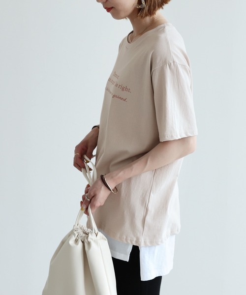 reca(レカ)の「ロゴプリントTシャツ(Tシャツ/カットソー・レディース・ホワイト/ベージュ/モカ/イエロー系その他・FREE)」の6枚目の写真