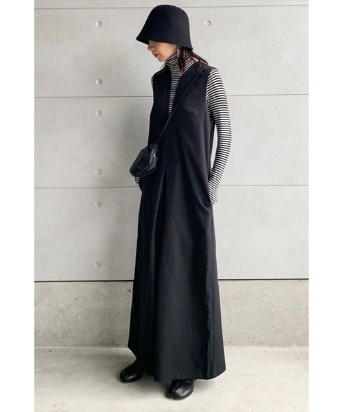 Bonjour Sagan（ボンジュールサガン）の「ディープVネックオールインワン（サロペット/オーバーオール・レディース・ブラック/ベージュ・S/M）」の17枚目の写真