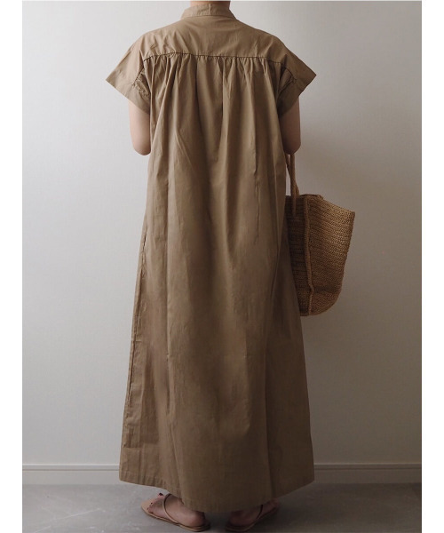 ISOOK（アイスー）の「Stand collar shirt one-piece / スタンドカラーシャツワンピース（mi select）（シャツワンピース・レディース・ダークベージュ/ブラック・FREE）」の3枚目の写真