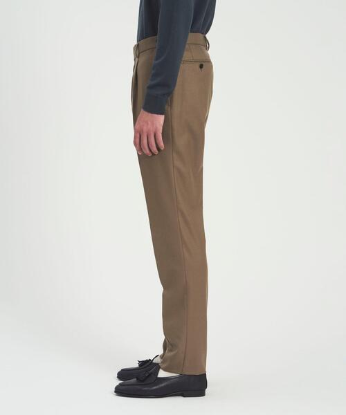 UNITED ARROWS（ユナイテッドアローズ）の「＜UNITED ARROWS＞ サキソニー サイドアジャスター パンツ R-MODEL（スラックス・メンズ・ベージュ・44/46/48/50/52/54/42）」の5枚目の写真