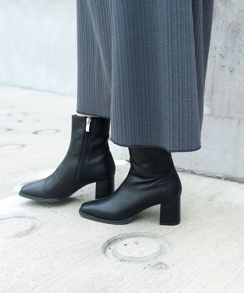 SHIPS（シップス）の「【WEB限定】ニュアンスカラーバリエーションブーツ◇（ブーツ・レディース・ライトブルー/ブラック/ベージュ/ブラウン/オフホワイト/ミント・80/70/60/55）」の18枚目の写真