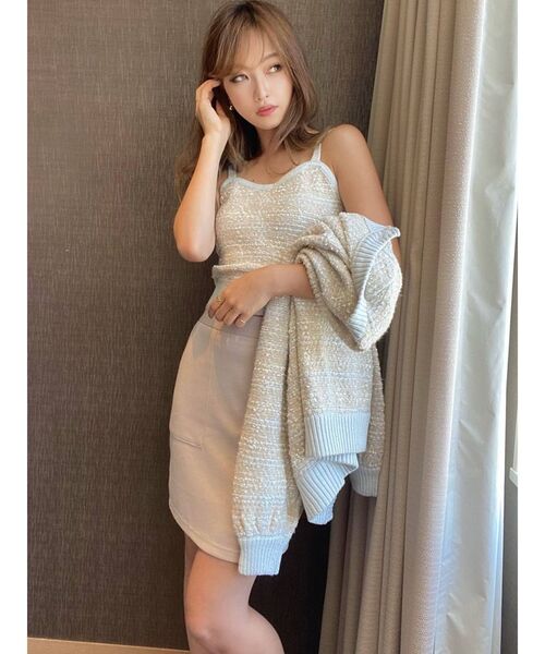 RESEXXY(リゼクシー)の「ツイードライクニットビスチェ【セットアップ着用可能】(キャミソール・レディース・ブルー/ベージュ/ブラック・FREE)」の20枚目の写真