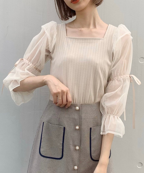 TITTY&CO.(ティティーアンドコー)の「ダブルパフチュールトップス(Tシャツ/カットソー・レディース・ブラック/ベージュ/ピンク・FREE)」の2枚目の写真