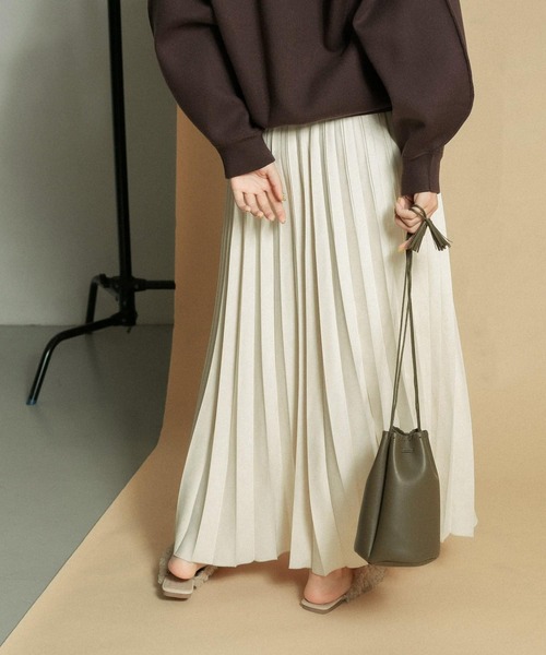 KBF（ケイビーエフ）の「スエードプリーツスカート（スカート・レディース・チャコールグレー/ブルー/アイボリー・ONE）」の22枚目の写真