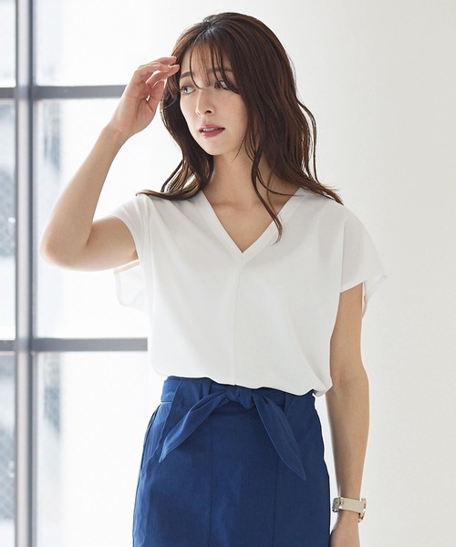 KOBE LETTUCE（コウベレタス）の「[ 2点セット ]リモートワークVネックブラウス×トートバッグSET（シャツ/ブラウス・レディース・ネイビー/オフホワイト/ピンクベージュ・FREE）」の2枚目の写真