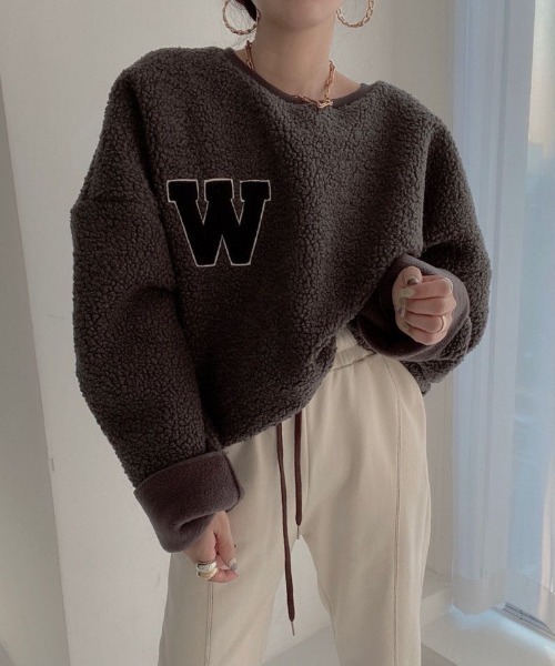 Diosfront（ディオスフロント）の「オーバーサイズロゴワッペンボアブラウス（シャツ/ブラウス・レディース・オフホワイト/モカ/ピンク・FREE）」の7枚目の写真