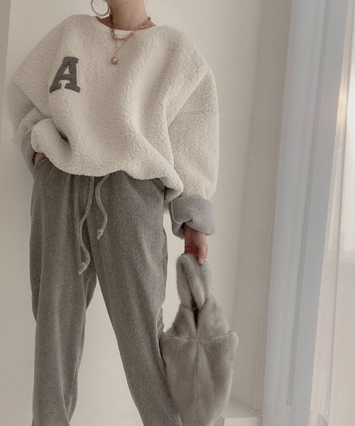 Diosfront（ディオスフロント）の「オーバーサイズロゴワッペンボアブラウス（シャツ/ブラウス・レディース・オフホワイト/モカ/ピンク・FREE）」の15枚目の写真