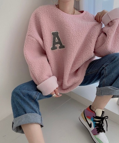 Diosfront（ディオスフロント）の「オーバーサイズロゴワッペンボアブラウス（シャツ/ブラウス・レディース・オフホワイト/モカ/ピンク・FREE）」の6枚目の写真