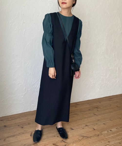 ReNorm（リノーム）の「ピンタックシャーリングスリーブブラウス（シャツ/ブラウス・レディース・グレイッシュベージュ/オフホワイト/グリーン・フリー）」の6枚目の写真