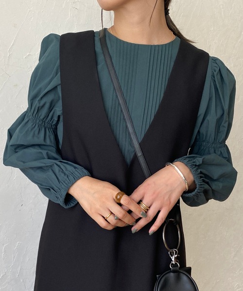 ReNorm（リノーム）の「ピンタックシャーリングスリーブブラウス（シャツ/ブラウス・レディース・グレイッシュベージュ/オフホワイト/グリーン・フリー）」の22枚目の写真