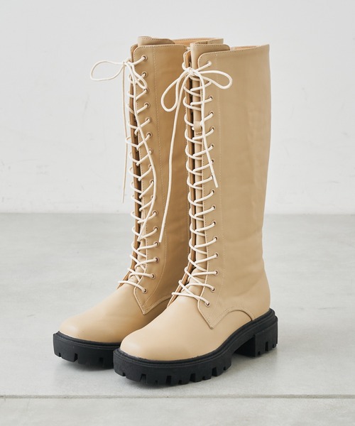 Chico（チコ）の「レースアップボリュームロングブーツ（ブーツ・レディース・ブラック/ライトベージュ・LARGE/SMALL/MEDIUM）」の4枚目の写真