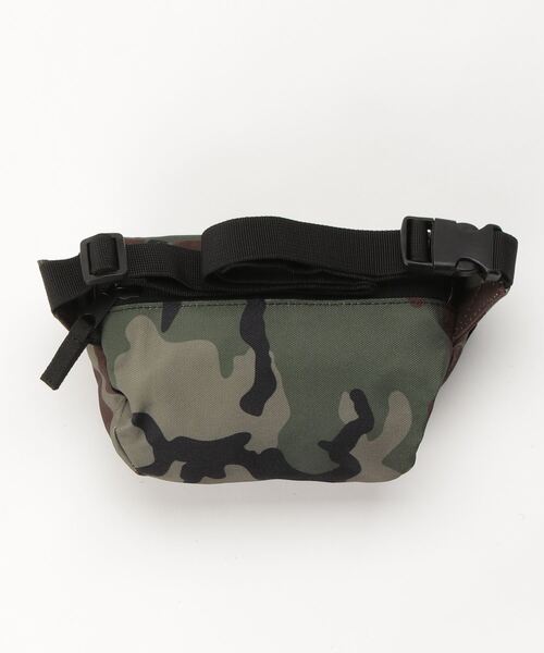 RVCA（ルーカ）の「RVCA メンズ  RVCA WAIST PACK II バッグ【2021年秋冬モデル】/ルーカボディバッグ・ウエストポーチ（ボディバッグ/ウエストポーチ・メンズ・カモフラージュ/ブラック×ホワイト/ブラック/マルチ・FREE）」の12枚目の写真