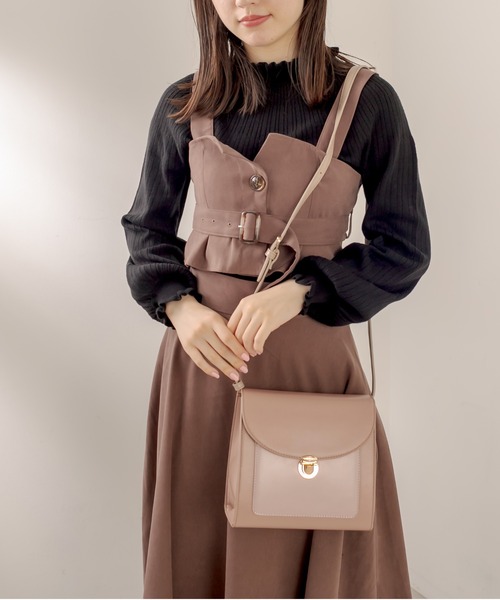 OLIVE des OLIVE（オリーブデオリーブ）の「ポケット付きショルダーバッグ（ショルダーバッグ・レディース・ベージュ/ダークブラウン/ダークベージュ・FREE）」の6枚目の写真