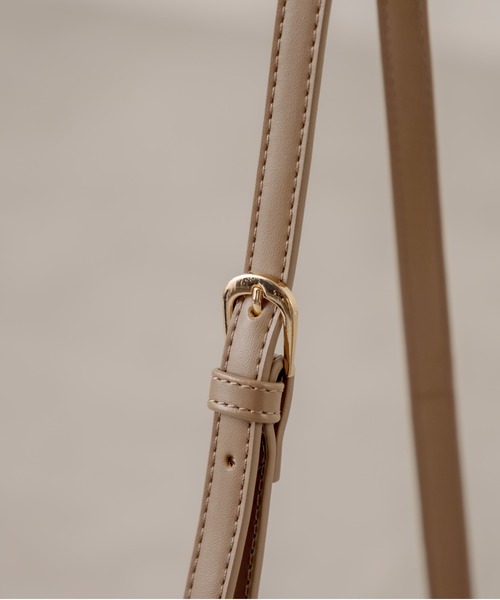 OLIVE des OLIVE（オリーブデオリーブ）の「ポケット付きショルダーバッグ（ショルダーバッグ・レディース・ベージュ/ダークブラウン/ダークベージュ・FREE）」の17枚目の写真