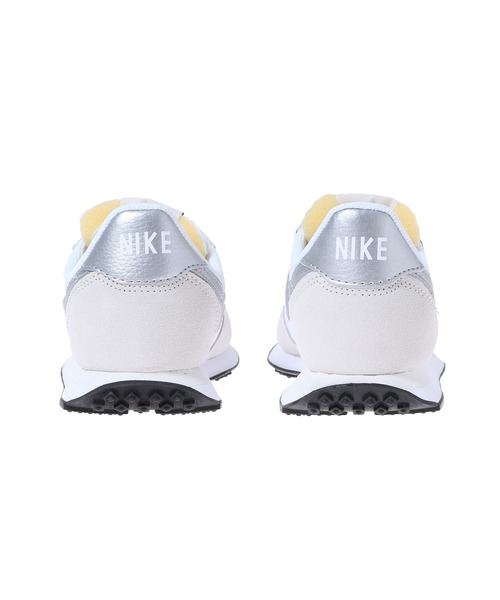 NIKE(ナイキ)の「NIKE WMNS WAFFLE TRAINER 2 DA8291-101(スニーカー・レディース・ホワイト・23㎝/24.5㎝/25㎝/24㎝/23.5㎝)」の3枚目の写真