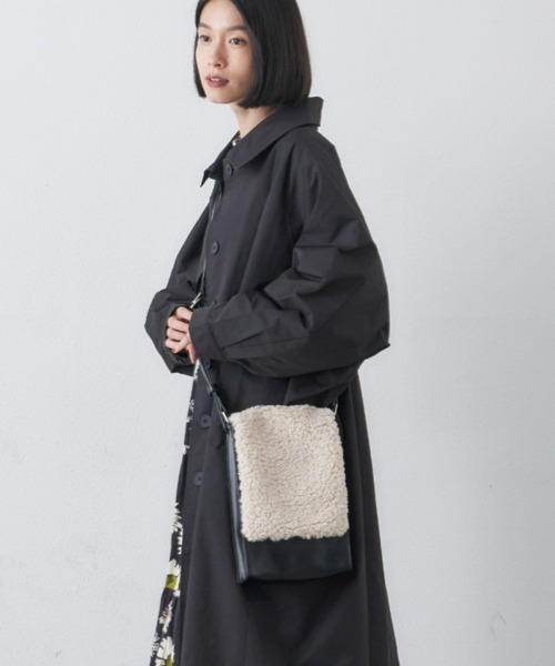 manana suerte（マニャーナスエルテ）の「ボア2wayショルダーバッグ（ショルダーバッグ・レディース・ブラック/ナチュラル・FREE）」の6枚目の写真