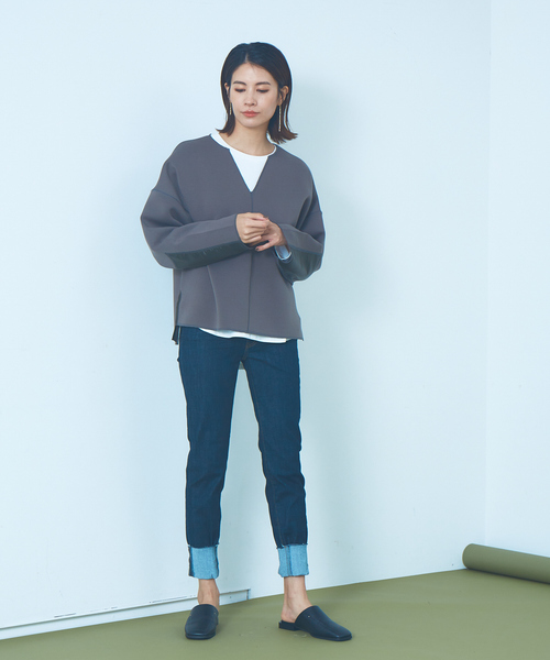 Abahouse Devinette（ドゥヴィネット）の「【BRAHMIN】ソフトダンボールジャージーカットソー（Tシャツ/カットソー・レディース・カーキ/キャメル/グレイッシュベージュ・フリー）」の4枚目の写真