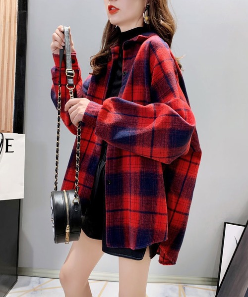 Ritzy(リッツィー)の「オーバーサイズ チェック柄シャツ(シャツ/ブラウス・レディース・ブラック/レッド/イエロー・MEDIUM/LARGE/X-LARGE/XX-LARGE)」の3枚目の写真