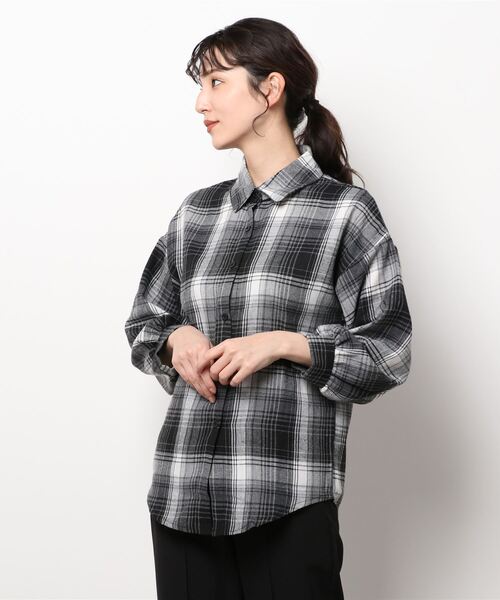 Ritzy(リッツィー)の「オーバーサイズ チェック柄シャツ(シャツ/ブラウス・レディース・ブラック/レッド/イエロー・MEDIUM/LARGE/X-LARGE/XX-LARGE)」の7枚目の写真