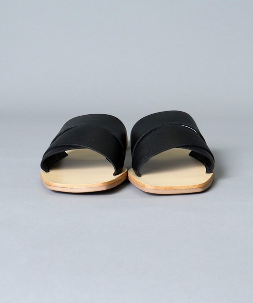 SOL SANA(ソルサナ)の「【 SOLSANA / ソルサナ 】 Penny Slide Flat Sandals / ペニー スライド フラット サンダル(サンダル・レディース・ブラック/ベージュ・38/36/37)」の20枚目の写真