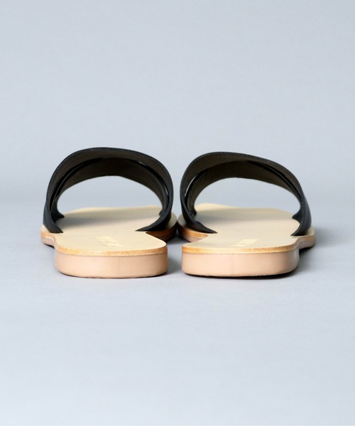 SOL SANA(ソルサナ)の「【 SOLSANA / ソルサナ 】 Penny Slide Flat Sandals / ペニー スライド フラット サンダル(サンダル・レディース・ブラック/ベージュ・38/36/37)」の22枚目の写真