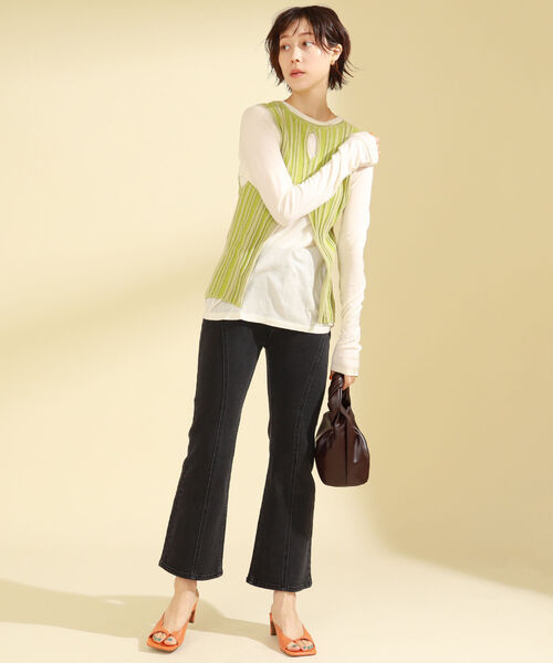 Ray BEAMS（レイビームス）の「Ray BEAMS / カーブ ステッチ ブラック デニム パンツ（デニムパンツ・レディース・ブラック・1/0）」の11枚目の写真