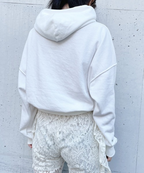 lilLilly(リルリリー)の「エンブロイダリーパーカー(パーカー・レディース・ホワイト/ブラック/ピンク/ミント・FREE)」の6枚目の写真