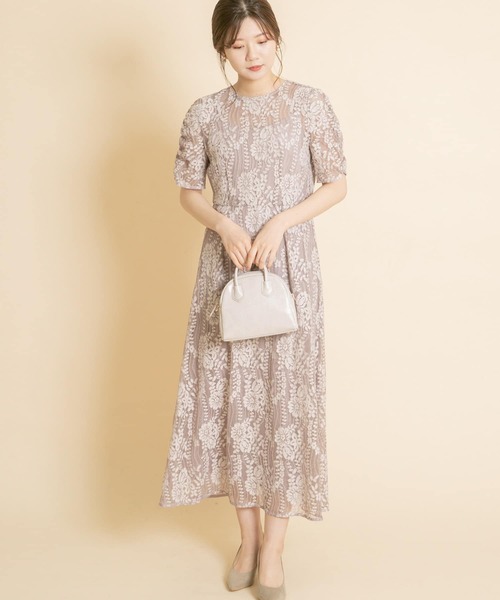 URBAN RESEARCH ROSSO(アーバンリサーチロッソ)の「kaene 配色レースエプロンワンピース(ワンピース・レディース・ネイビー/グレー系その他/ベージュ系その他・38)」の6枚目の写真