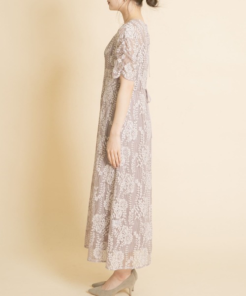 URBAN RESEARCH ROSSO(アーバンリサーチロッソ)の「kaene 配色レースエプロンワンピース(ワンピース・レディース・ネイビー/グレー系その他/ベージュ系その他・38)」の22枚目の写真