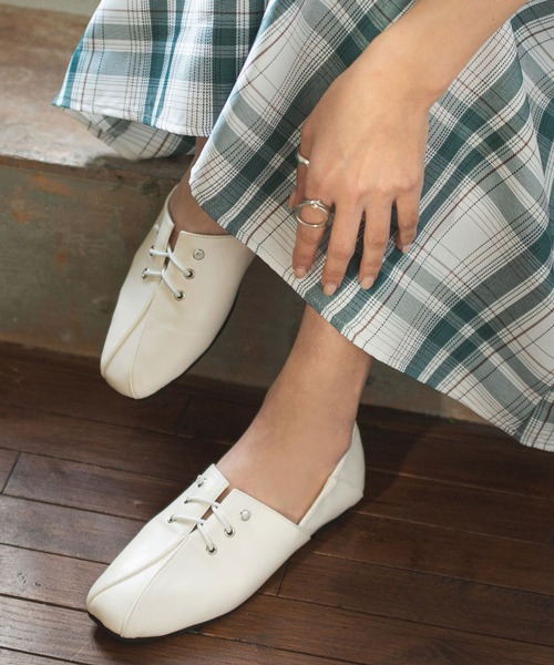 rectangle(レクタングル)の「レースアップバブーシュパンプス(パンプス・レディース・ブラック/アイボリー・23.5cm/24.5cm/23.0cm/24.0cm)」の8枚目の写真