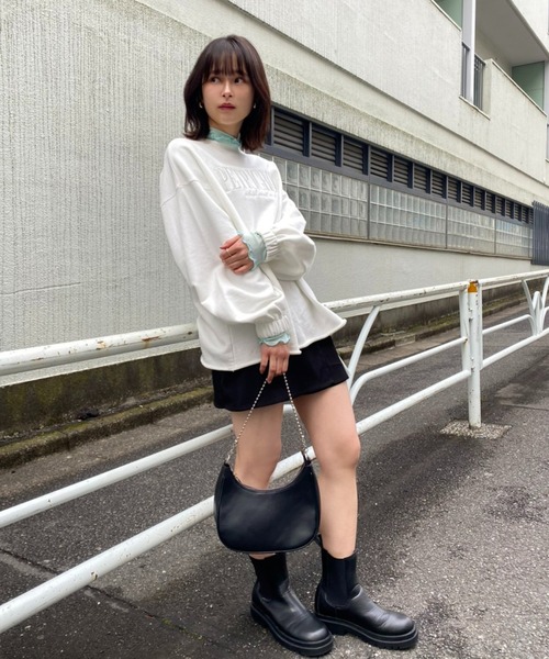 one after another NICE CLAUP（ワンアフターアナザーナイスクラップ）の「BIGロゴ刺しゅうスウェット（スウェット・レディース・グレー/オフホワイト/ラベンダー/オートミール・FREE）」の11枚目の写真