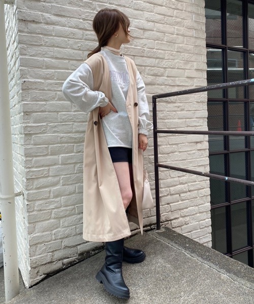one after another NICE CLAUP（ワンアフターアナザーナイスクラップ）の「BIGロゴ刺しゅうスウェット（スウェット・レディース・グレー/オフホワイト/ラベンダー/オートミール・FREE）」の16枚目の写真