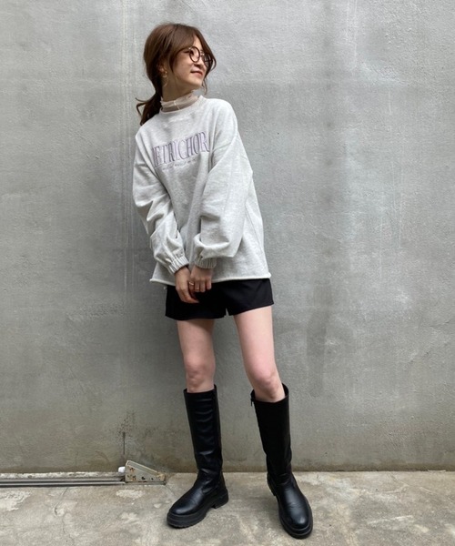 one after another NICE CLAUP（ワンアフターアナザーナイスクラップ）の「BIGロゴ刺しゅうスウェット（スウェット・レディース・グレー/オフホワイト/ラベンダー/オートミール・FREE）」の5枚目の写真