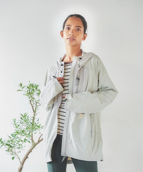 and wander（アンドワンダー）の「and wander　トレックジャケット2 5742121043（ナイロンジャケット・メンズ・ブラック/ホワイト・3）」の15枚目の写真