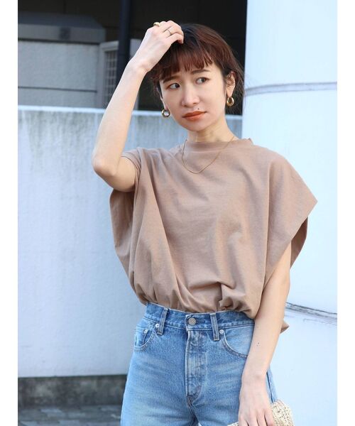 Ungrid(アングリッド)の「ルーズノースリトップス(Tシャツ/カットソー・レディース・チャコールグレー/ベージュ/オフホワイト・FREE)」の3枚目の写真