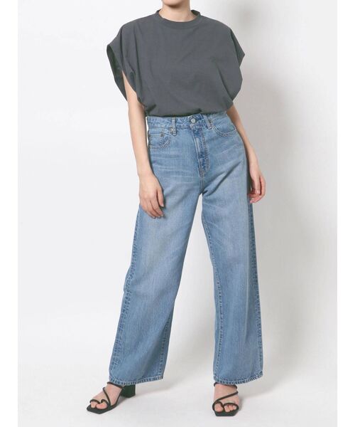 Ungrid(アングリッド)の「ルーズノースリトップス(Tシャツ/カットソー・レディース・チャコールグレー/ベージュ/オフホワイト・FREE)」の5枚目の写真