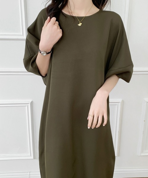 ABITOKYO（アビトーキョー）の「パフスリーブバックスリット