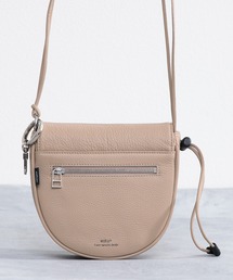 And A（アンドエー）の「waku ワク / フラップラウンドポーチ（キーリング付き） レザーショルダーバッグ ミニバッグ  / WK-0016（ショルダーバッグ）」