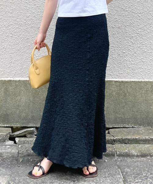 archives（アルシーヴ）の「クラッシュジャガードタイトマーメイドスカート（スカート・レディース・ブラック/イエロー/ブルー/アイボリー・MEDIUM）」の3枚目の写真