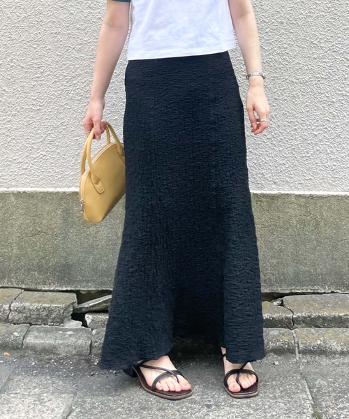 archives（アルシーヴ）の「クラッシュジャガードタイトマーメイドスカート（スカート・レディース・ブラック/イエロー/ブルー/アイボリー・MEDIUM）」の7枚目の写真