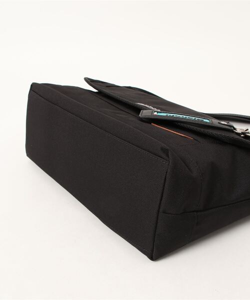 Bianchi（ビアンキ）の「Bianchi ビアンキ メッセンジャーバッグ LBRY-02（ショルダーバッグ・メンズ・ネイビー/ブラック/レッド・ONE SIZE）」の5枚目の写真