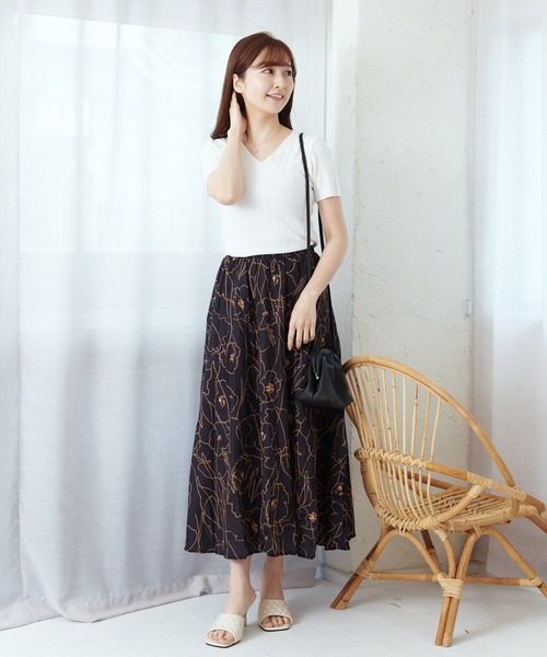 Lamoa（ラモア）の「Lamoa/Vネック 半袖 ベーシック リブトップス（Tシャツ/カットソー・レディース・ホワイト/ブラック/ピンク/イエロー/オレンジ/ブルー/グリーン/アイボリー・FREE）」の11枚目の写真