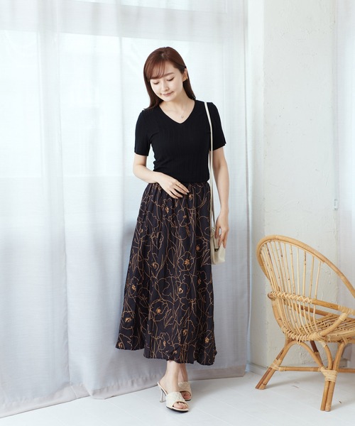 Lamoa（ラモア）の「Lamoa/Vネック 半袖 ベーシック リブトップス（Tシャツ/カットソー・レディース・ホワイト/ブラック/ピンク/イエロー/オレンジ/ブルー/グリーン/アイボリー・FREE）」の18枚目の写真