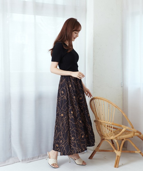 Lamoa（ラモア）の「Lamoa/Vネック 半袖 ベーシック リブトップス（Tシャツ/カットソー・レディース・ホワイト/ブラック/ピンク/イエロー/オレンジ/ブルー/グリーン/アイボリー・FREE）」の19枚目の写真