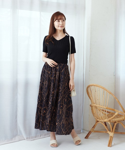 Lamoa（ラモア）の「Lamoa/Vネック 半袖 ベーシック リブトップス（Tシャツ/カットソー・レディース・ホワイト/ブラック/ピンク/イエロー/オレンジ/ブルー/グリーン/アイボリー・FREE）」の20枚目の写真