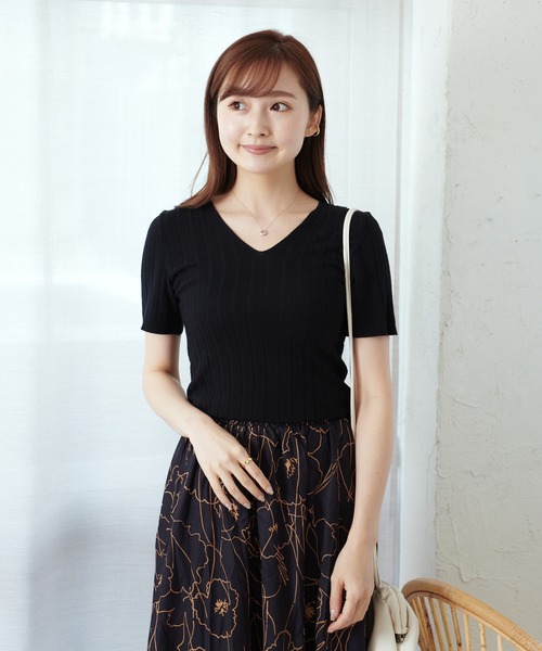 Lamoa（ラモア）の「Lamoa/Vネック 半袖 ベーシック リブトップス（Tシャツ/カットソー・レディース・ホワイト/ブラック/ピンク/イエロー/オレンジ/ブルー/グリーン/アイボリー・FREE）」の16枚目の写真