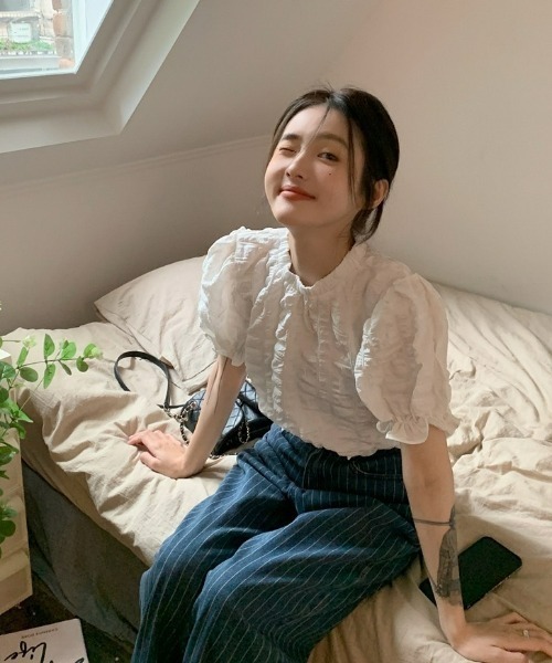 LAC-VERT（ラック・ヴェール）の「シフォンフリルパフスリーブクロップドトップス（シャツ/ブラウス・レディース・ホワイト/ブラック・FREE）」の19枚目の写真