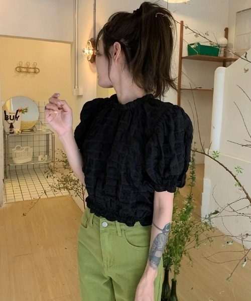 LAC-VERT（ラック・ヴェール）の「シフォンフリルパフスリーブクロップドトップス（シャツ/ブラウス・レディース・ホワイト/ブラック・FREE）」の16枚目の写真